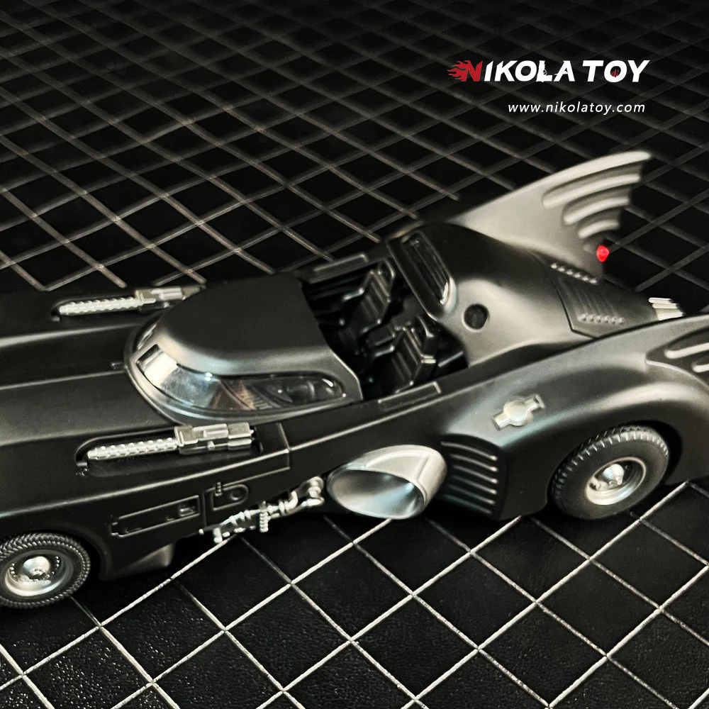 Alloy 1/24 Batmobile Model Car - Image 3