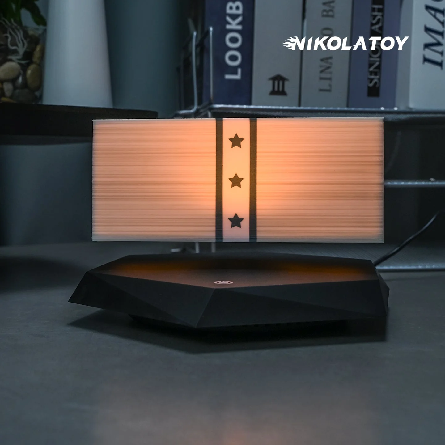 Maglev US Dollar Night Light - Image 5