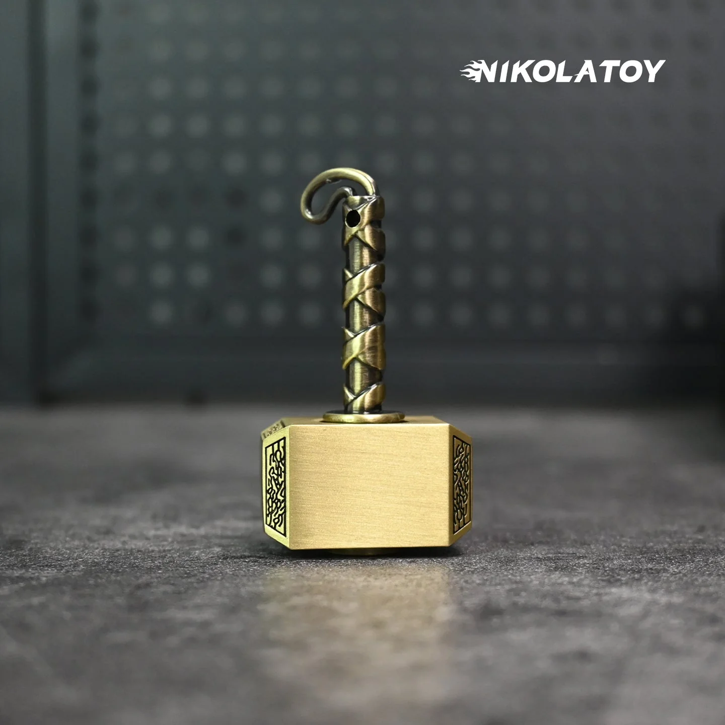 EDC Fidget Toys - Thor's Hammer - Image 4
