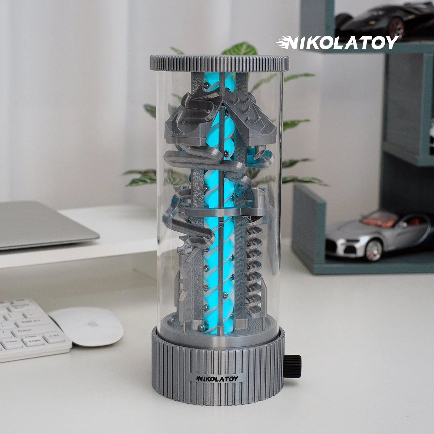 Creative EDC Spinning Pinball RGB Desktop Night Light - Image 2