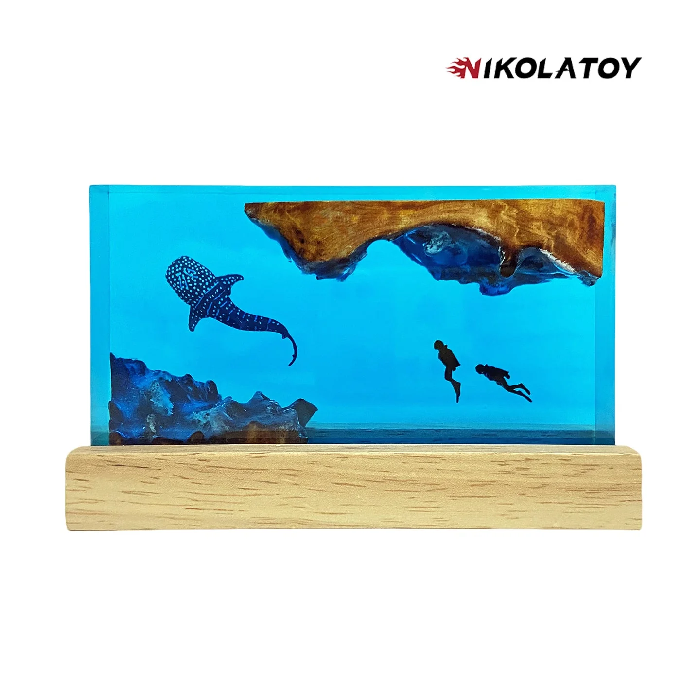 Creative Resin Night Light Desktop Ornament - The Underwater World - Image 7