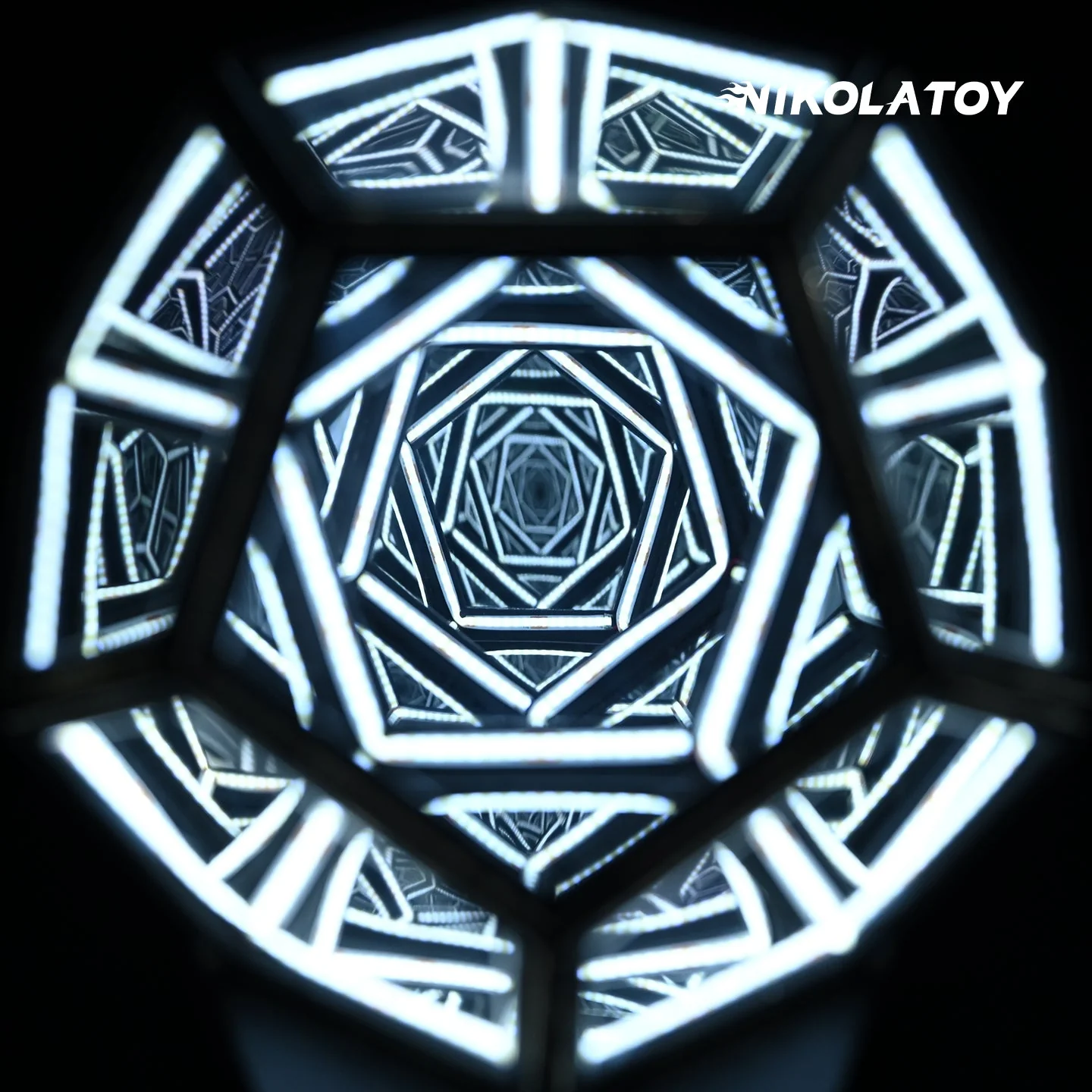 Infinite Space Abyss Dodecahedron Night Lamp - Image 5